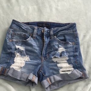 Aeropostale ripped Jean shorts